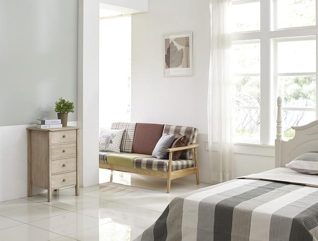 How to Decorate Your Living Room on a Budget